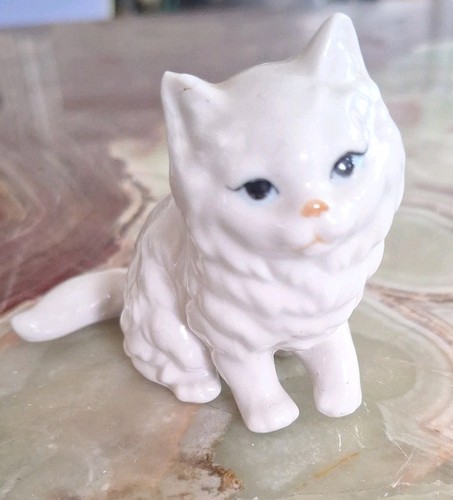 Vintage small white - vintage,