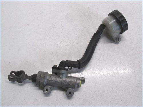 Rear brake master - rear, cylinder