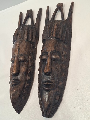 Vintage hand carved - x,