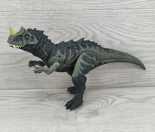 Jurassic world wild roar - world,
