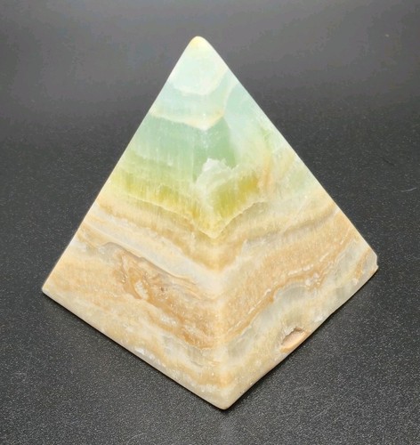 Caribbean calcite pyramid 238g - caribbean,
