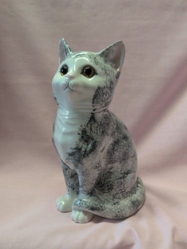 Staffordshire just cats white - cats,,