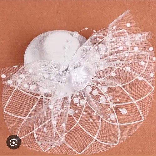 White fascinator hat hair - white,