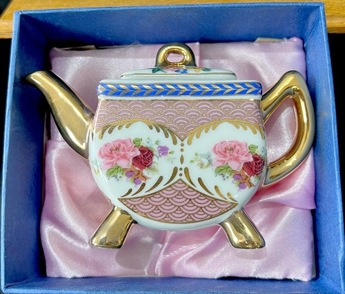 Miniature bone china - china, &