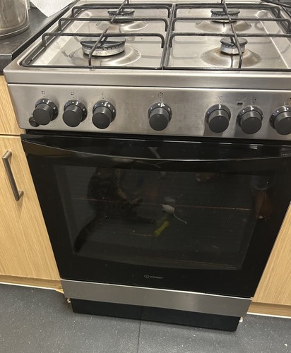Indesit is67g5phx duel fuel - is67g5phx/uk,