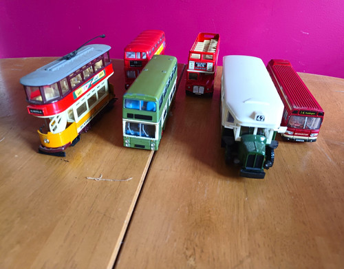 Lot diecast model - lot, 6