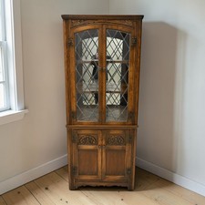 Old Charm Corner Display