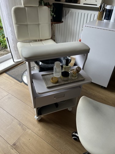 Pedicure foot rest rolling - pedicure,