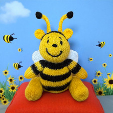 KNITTING PATTERN- Honey Bee Winnie the Pooh inspired choc orange cover /15cm toy
