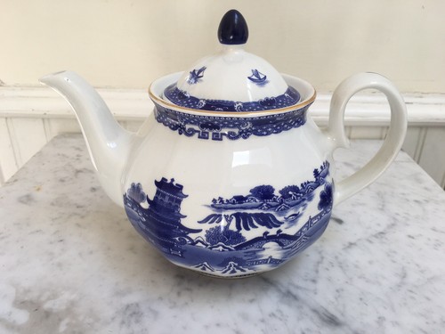 Vintage teapot blue white - blue,