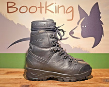 Lowa Combat Patrol boots for