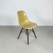 EAMES DSW CHAIR HERMAN MILLER