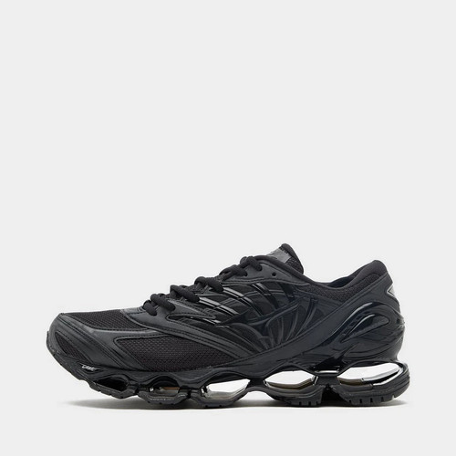 Rrp 200 mizuno - rrp, £200.