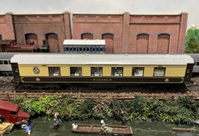 Hornby OO Gauge Pullman First Class Parlour Car "JUANA"  Excellent Condition