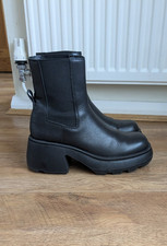 GORGEOUS MODERN ZARA BLACK