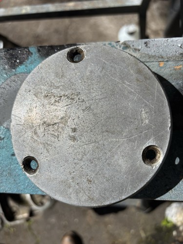 Cap from side - side, plate