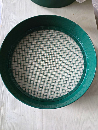 Green metal garden soil - green,