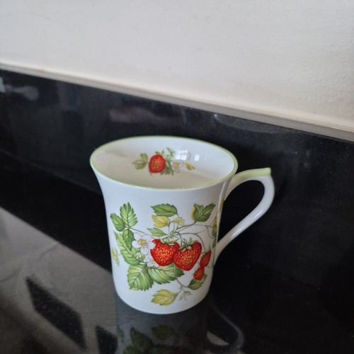 Queen virginia strawberry - queen's,
