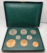 Ireland 1953-1960 Coin Set In Original Green Coin Holder Stunning Lustrous Gems!