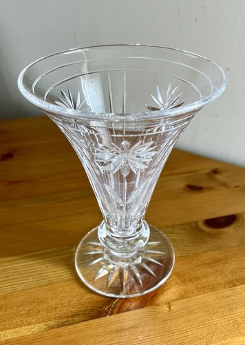 Vintage stuart crystal trumpet - stuart,