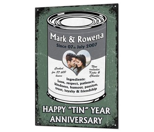 Year tin wedding - year,