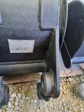 Digging Bucket With Teeth Good