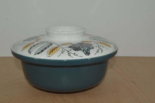 Poole lucullus 22cm - lucullus, lidded