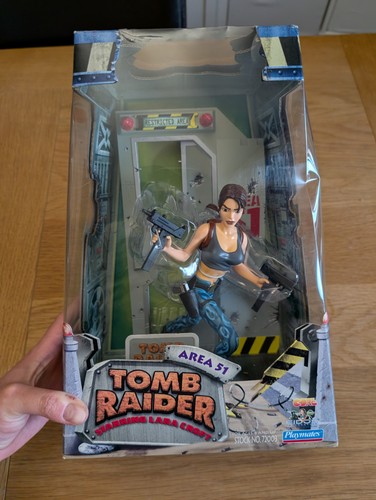 Tomb raider lara croft - lara, area