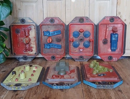 One vintage foundry - one, cast
