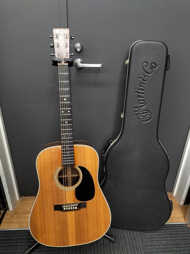 Martin acoustic guitar - d-28, guitar-13