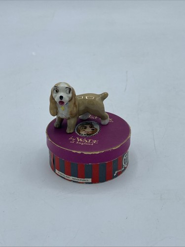 Wade disney hat box - hat, series