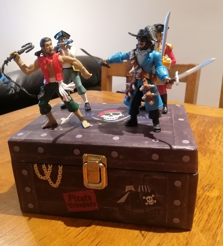 Pirate chap mei figures - mei,