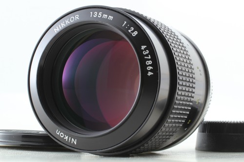 Mint nikon new nikkor 135mm - [mint],