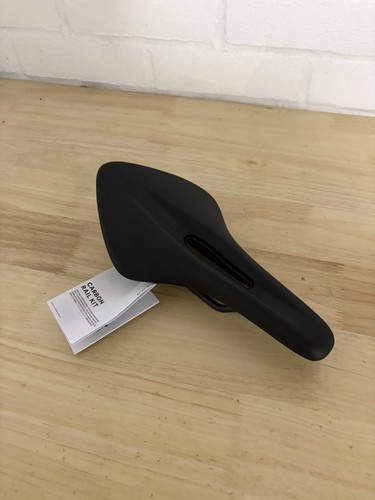 Fizik arione carbon saddle - carbon,