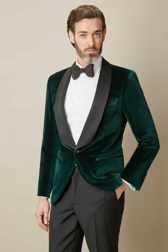 Men green smoking - ,