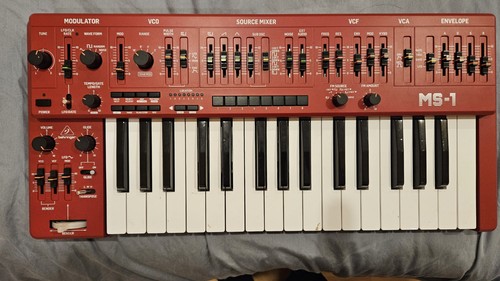 Behringer ms1 key keyboard - 32,