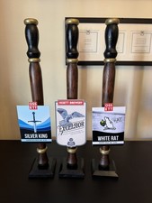 3 X Dummy Wooden BEER PUMPS with GENUINE REAL ALE BADGE. ManCave Home Bar