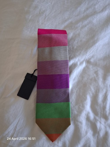 Duchamp tie bnwt stunning - bnwt,