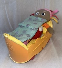 Upsy Daisy Chase n Play bed In