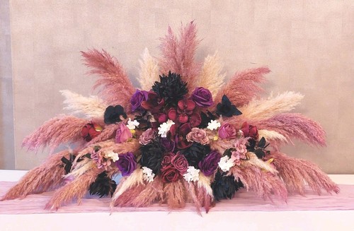 Wedding party table - 7, centres