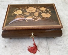 AN “ATTARDI” WOODEN