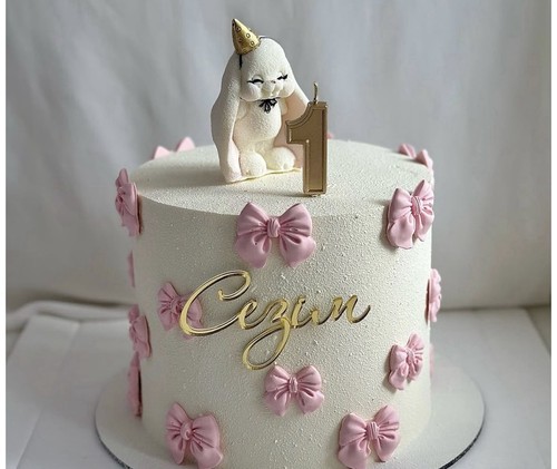 Edible bows cake - cake,