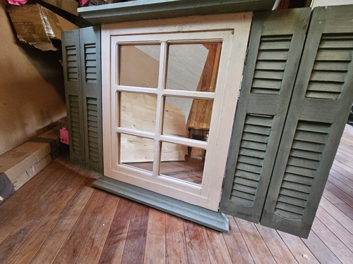 Retired home interior rustic - retired,