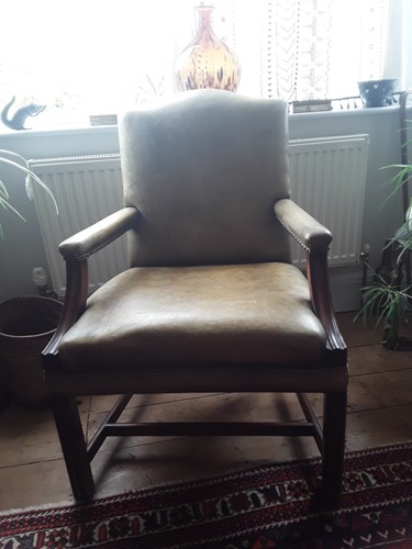 Vintage gainsborough carver - vintage,