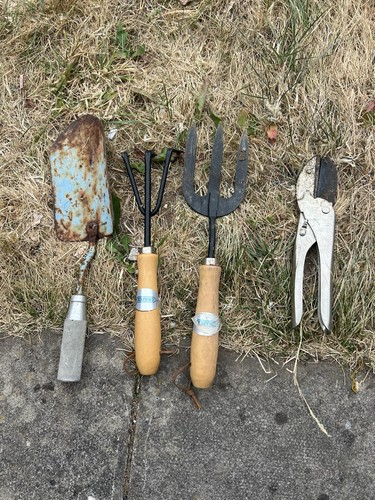 Vintage garden tools bundle - garden,