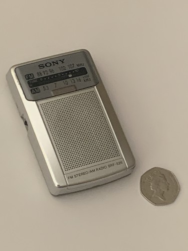 Vintage radio miniature sony - radio,