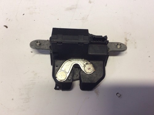 Vauxhall corsa boot latch - d,