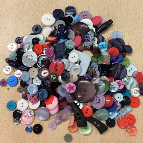 250 grams assorted vintage - 250,