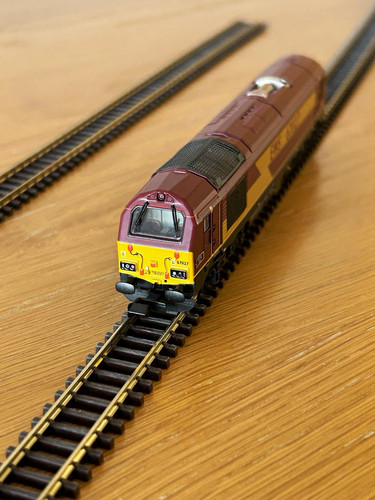 Dapol gauge class 67 - br,