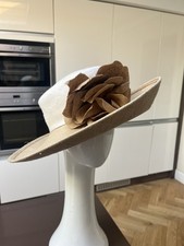 PHILIP TREACY WOMENS HAT MOTHER OF THE BRIDE 100% SILK FLOWER BEIGE CREAM